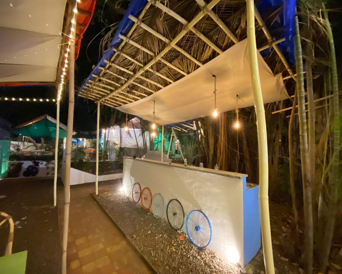 Piggy Calangute By Urban Nomads - Dorms & Pvt Rooms Exteriör bild